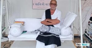 Morari Bapu Age: Biography, Birth Date, Caste, Family & Wife Career as a Kathavachak & Spiritual Leader