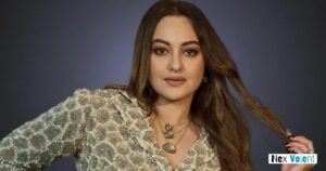 Sonakshi Sinha Caste, Biography, Age, Family & Husband Sonakshi Sinha Education and Early Career Journey